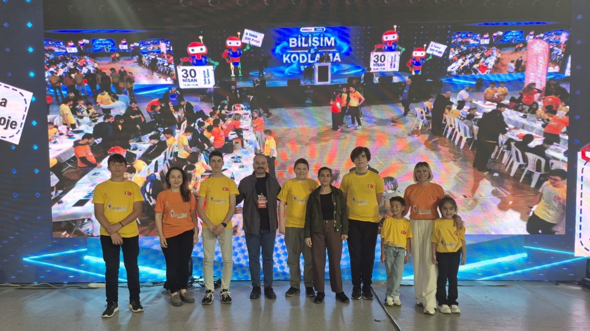 ROBOKOD İzmir Bilişim ve Kodlama Projesi Şenliği 2025